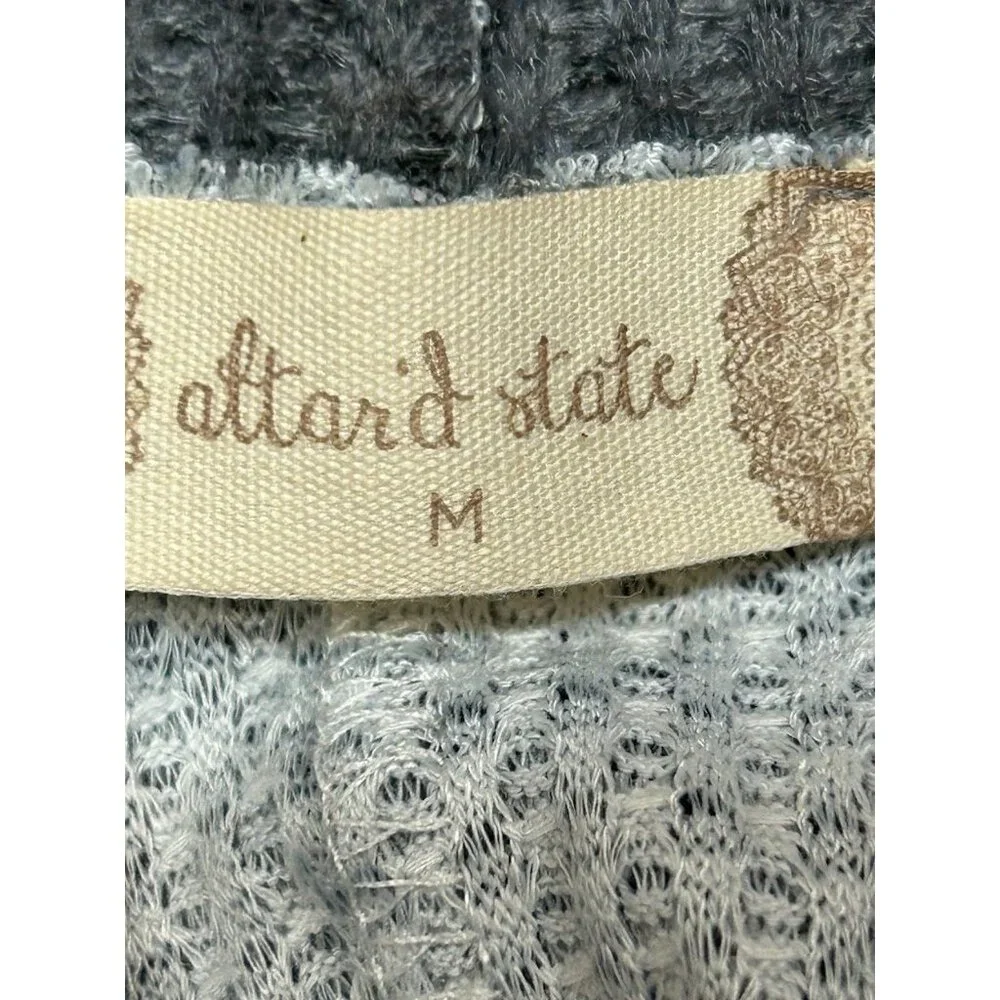 Altar'd State Gray and White Star V-neck Ruffle Bottom Top Size M‎ - Picture 6 of 6